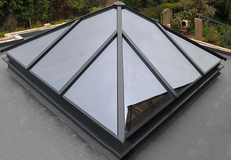 نورگیر سقفی-ویژگی بی نظیر پوشش نورگیر ساختمانی